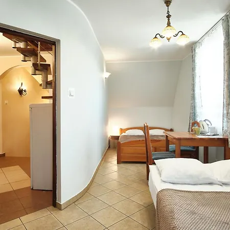 Gosciniec Pod Wieza 3* Krynica Morska