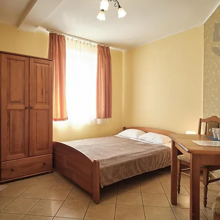 Gosciniec Pod Wieza 3* Krynica Morska